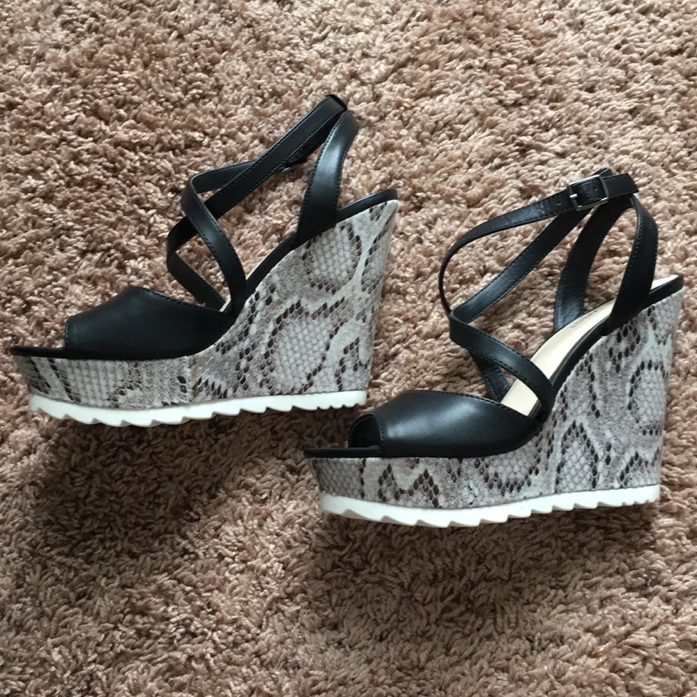 Nine West heal wedges